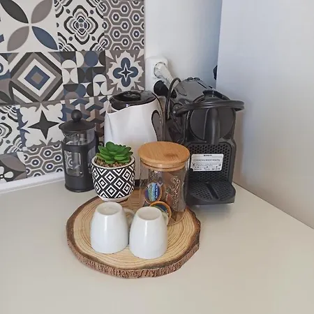 M&m Small House Apartment Rhodes City